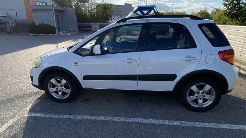 Suzuki SX4, снимка 3 - Автомобили и джипове - 47662921