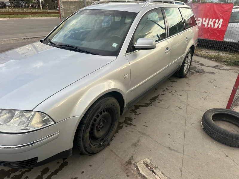 VW Passat, снимка 1 - Автомобили и джипове - 47357397