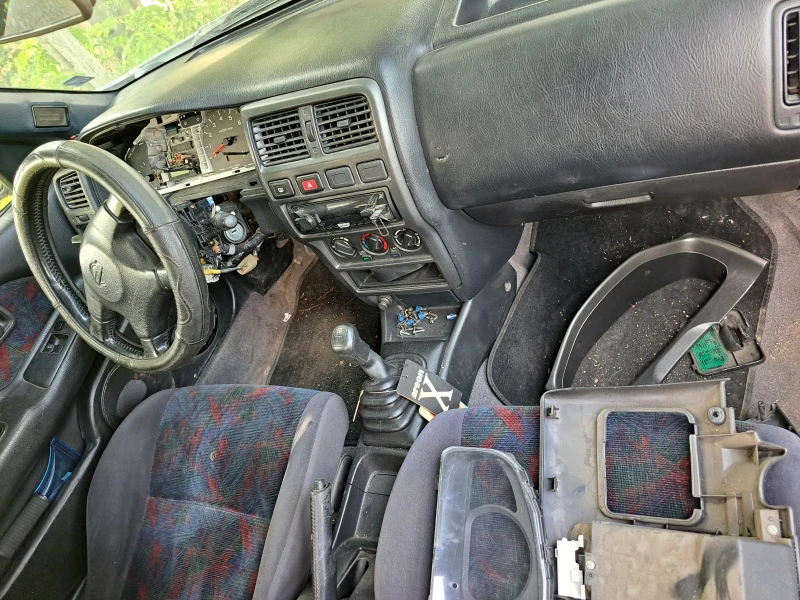 Nissan Almera, снимка 3 - Автомобили и джипове - 47393713