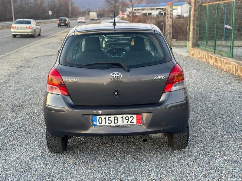 Toyota Yaris 1.3i* 2010г* Климатик* 6ск* Топ* Германия, снимка 5 - Автомобили и джипове - 48394566