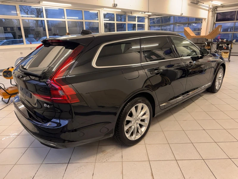 Volvo V90 ULTIMATE, НОВ, НАЛИЧЕН,  HUD, МАСАЖ, КАСКО , снимка 4 - Автомобили и джипове - 49523036