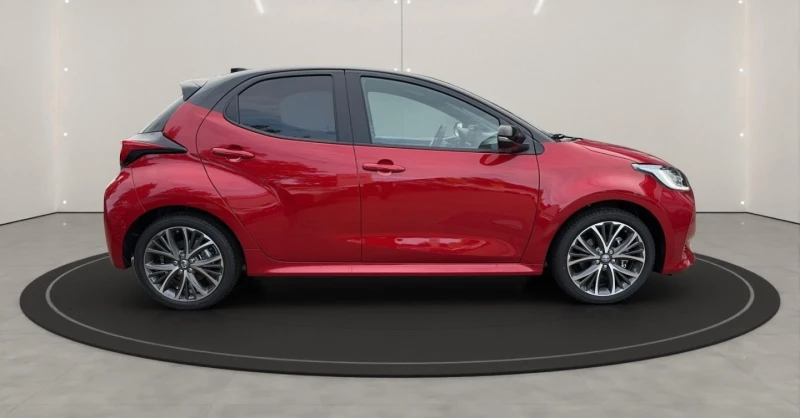 Toyota Yaris 1.5 HYBRID* STYLE* LED* CAMERA* DISTR* KEYLESS* CA, снимка 3 - Автомобили и джипове - 51963663