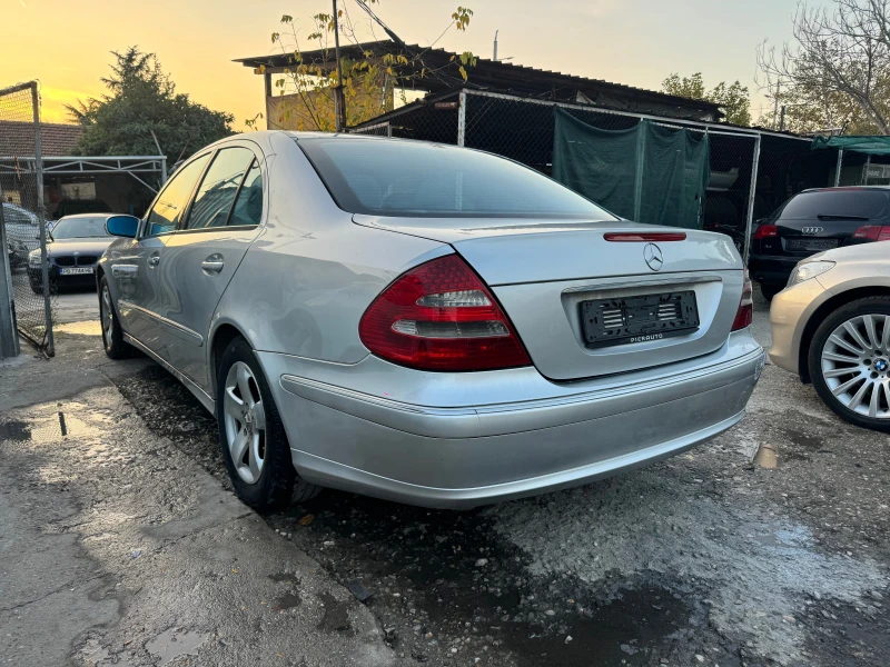 Mercedes-Benz E 220 CDi 150HP AVTOMAT AVANTGARDE 2005G, снимка 5 - Автомобили и джипове - 52441708