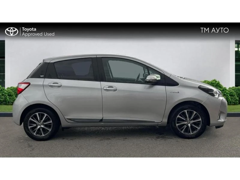 Toyota Yaris, снимка 17 - Автомобили и джипове - 48096906