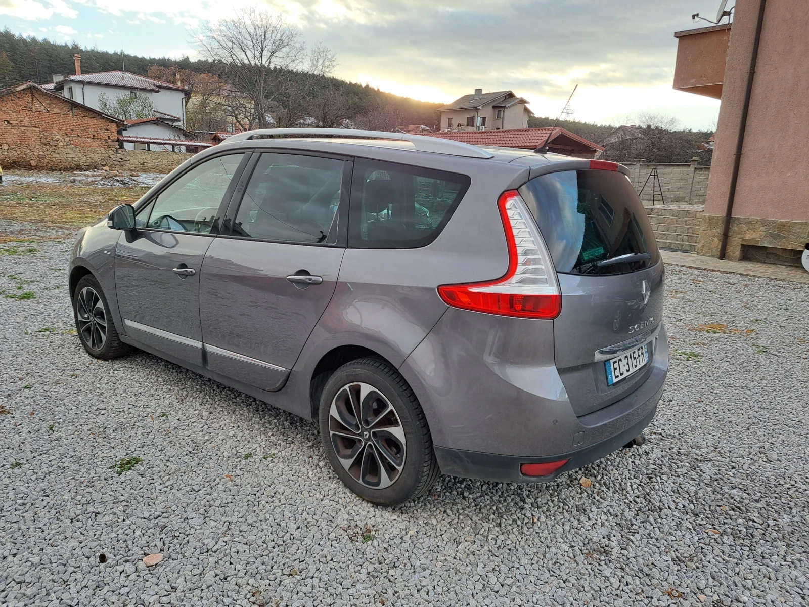 Renault Grand scenic 1, 6-EURO6-BOSE - изображение 3