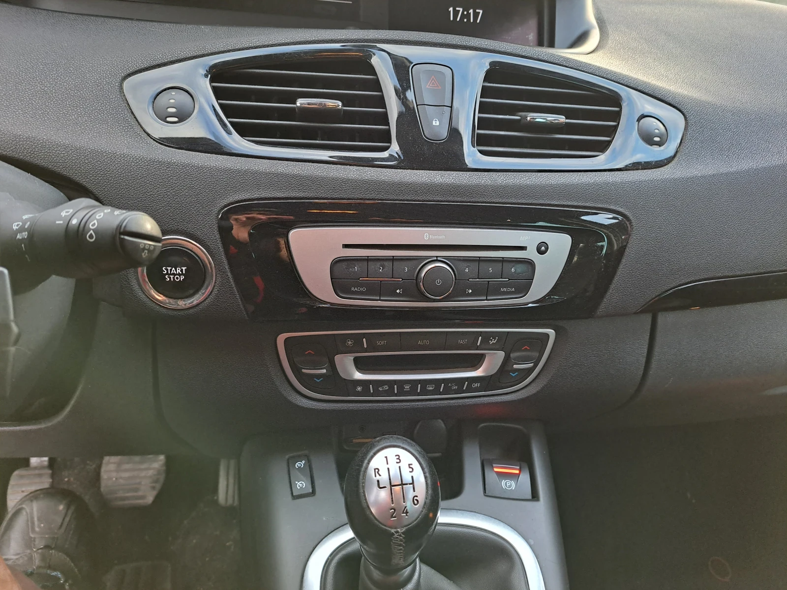 Renault Grand scenic 1, 6-EURO6-BOSE - изображение 9