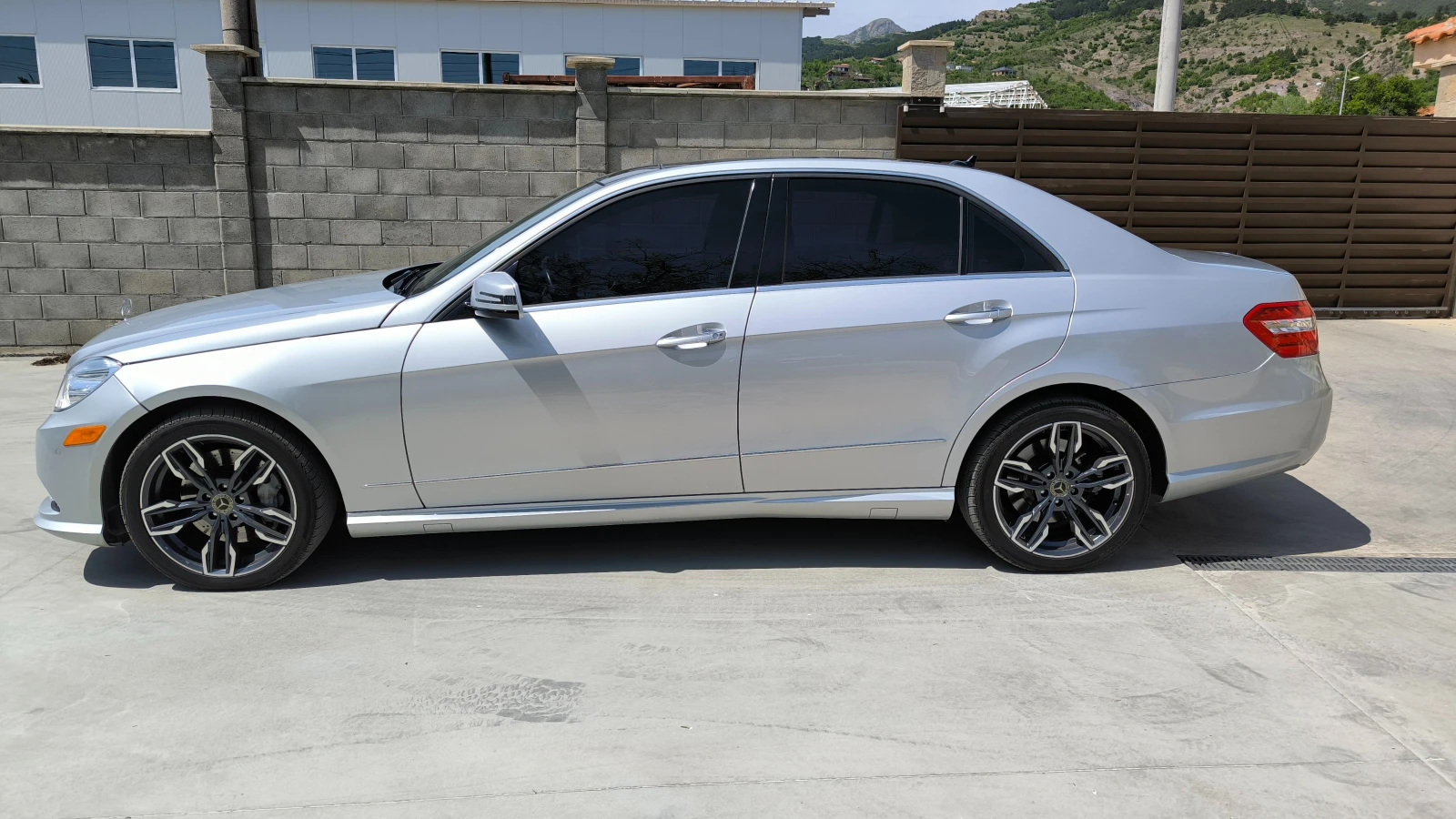 Mercedes-Benz E 500 * E 550* V8* 4MATIC* 388 к.с - изображение 3