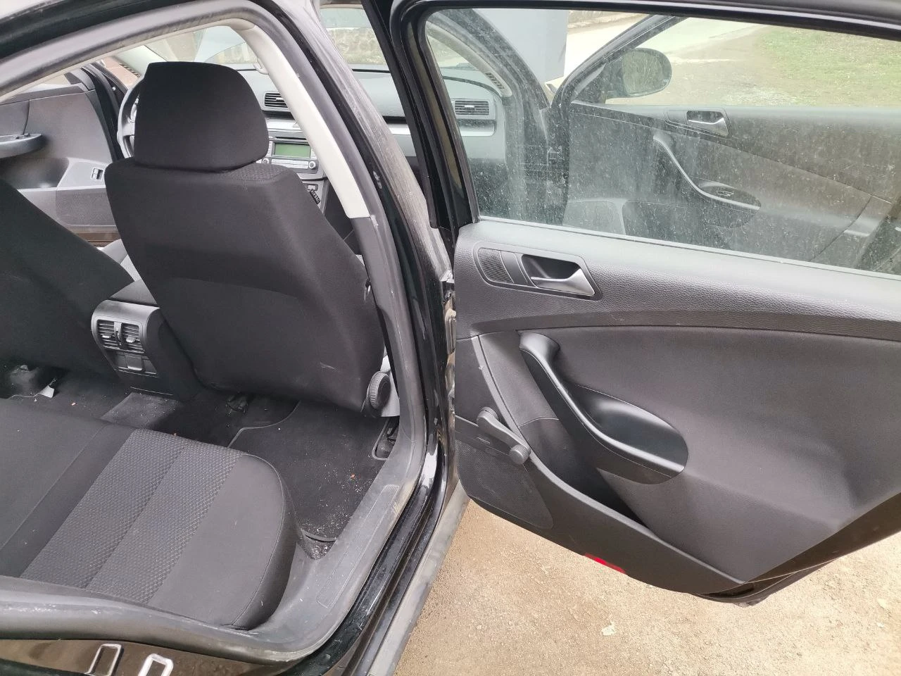 VW Passat B6 - изображение 10