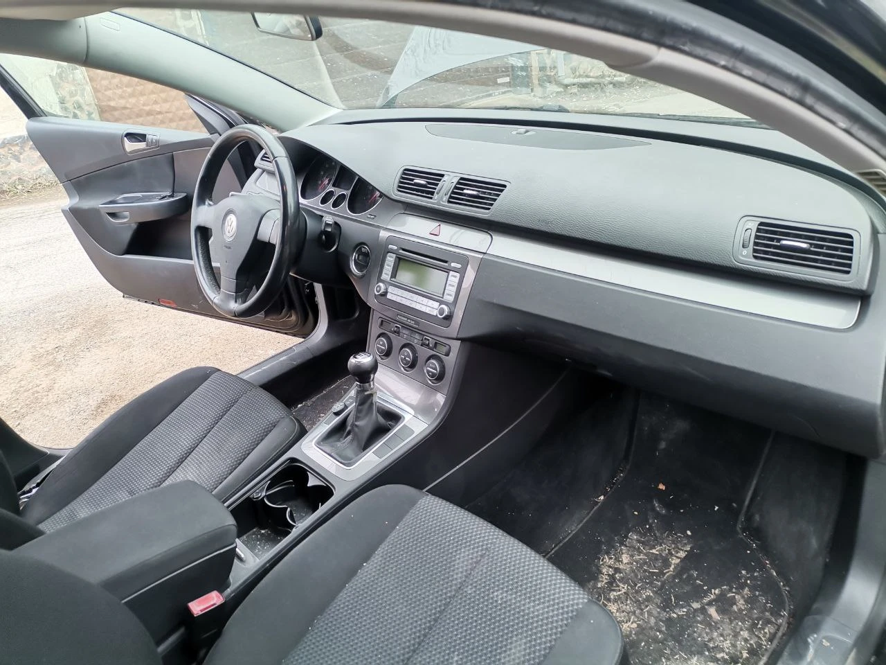 VW Passat B6 - изображение 3