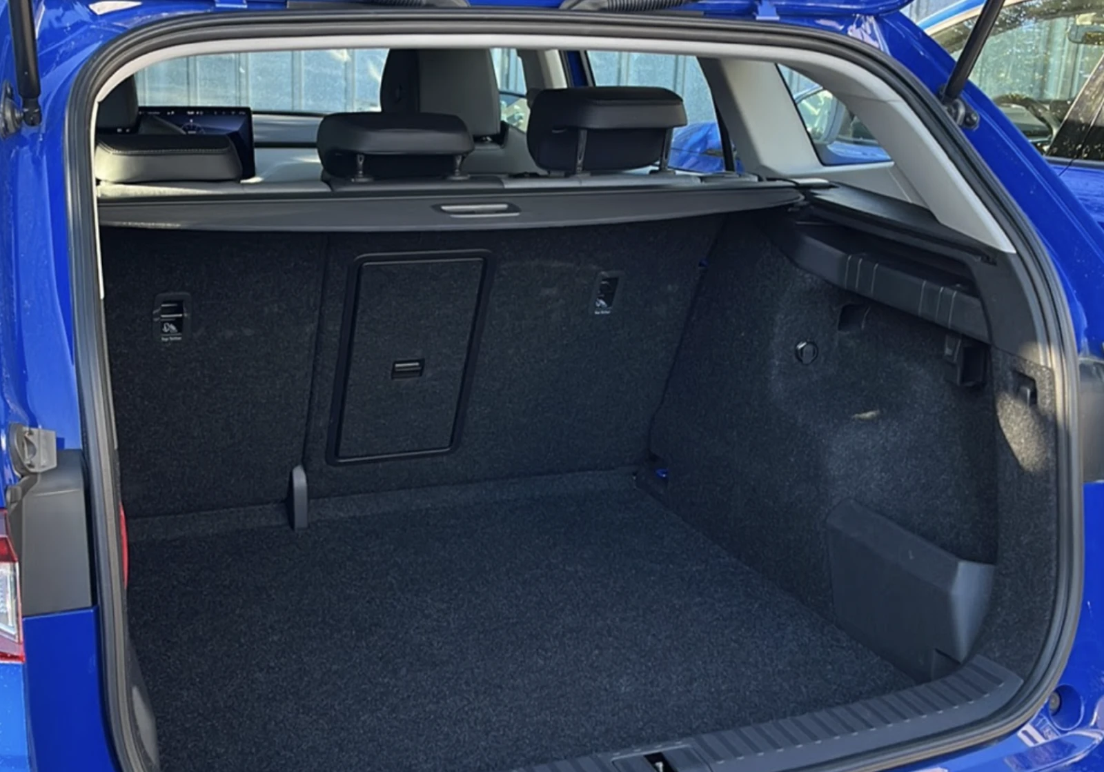 Skoda Enyaq   | Mobile.bg   11