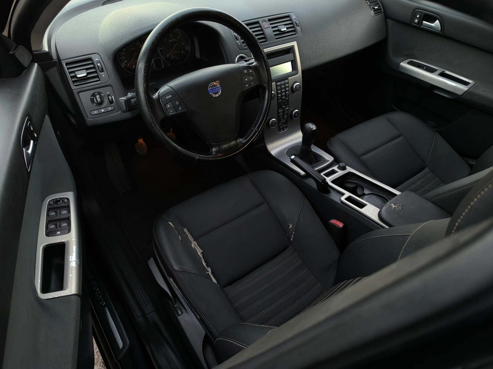 Volvo V50 -2.4D-180кс(D5-5цилиндъра)-6 скорости-КЛИМАТРОНИК- - изображение 10