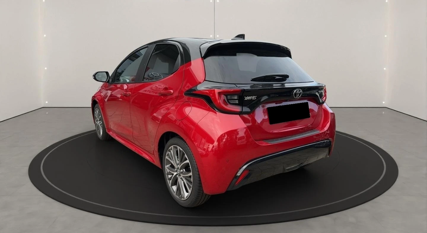 Toyota Yaris 1.5 HYBRID* STYLE* LED* CAMERA* DISTR* KEYLESS* CA - изображение 6