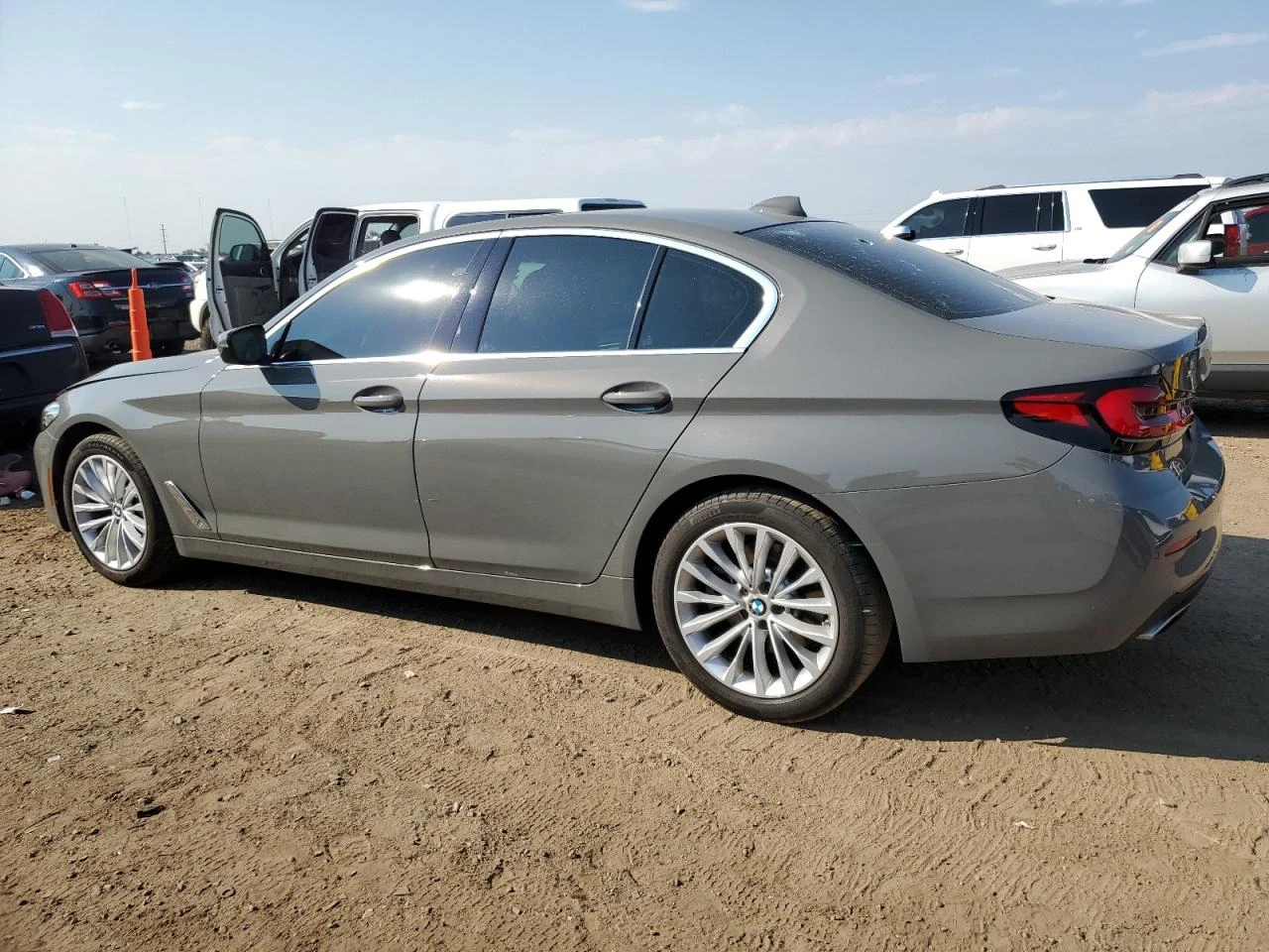 BMW 530 XDRIVE/FACELIFT/ПОДГРЕВ/ВИДЕО НА МОТОРА - изображение 6