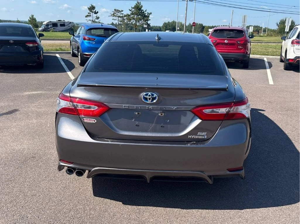 Toyota Camry * Hybrid * CARFAX * БЕЗ ПЪРВОНАЧАЛНА ВНОСКА - изображение 4