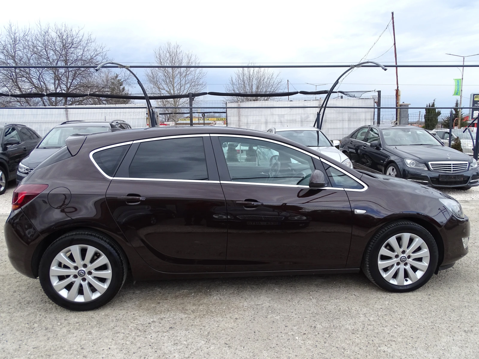 Opel Astra 1.7CDTI_COSMO_NAVI_*  - изображение 7