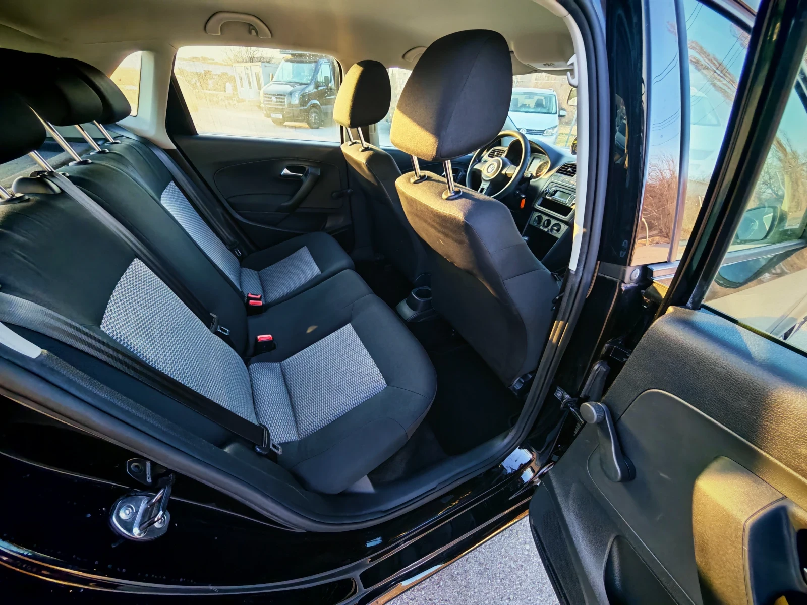 VW Polo * CLIMA* EURO5, снимка 9 - Автомобили и джипове - 53882387