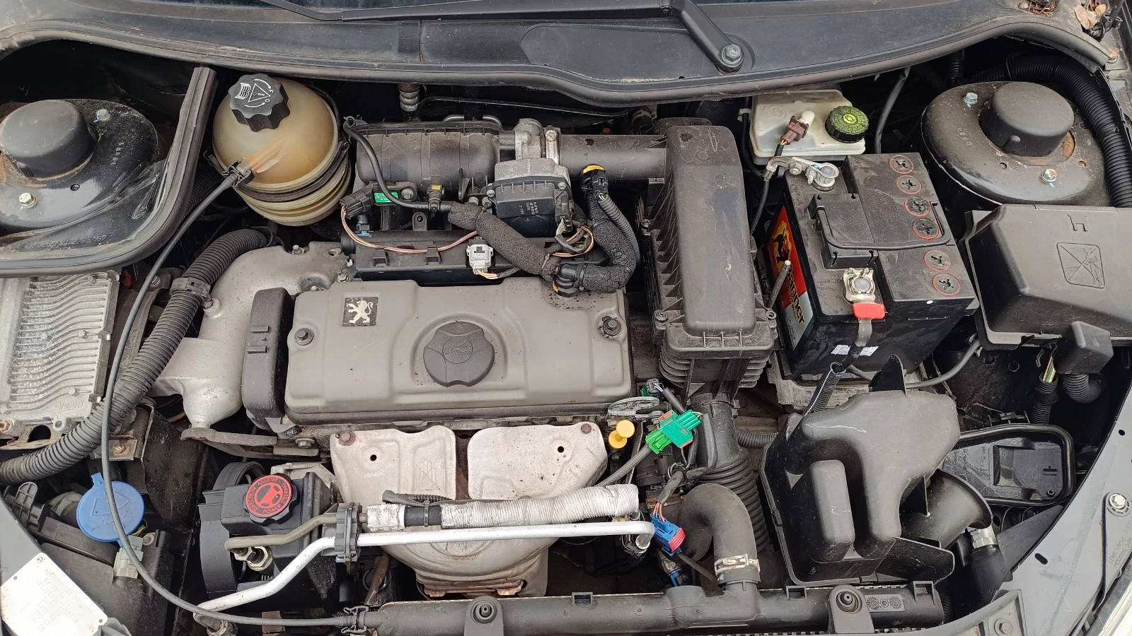 Peugeot 206, снимка 9 - Автомобили и джипове - 54079019