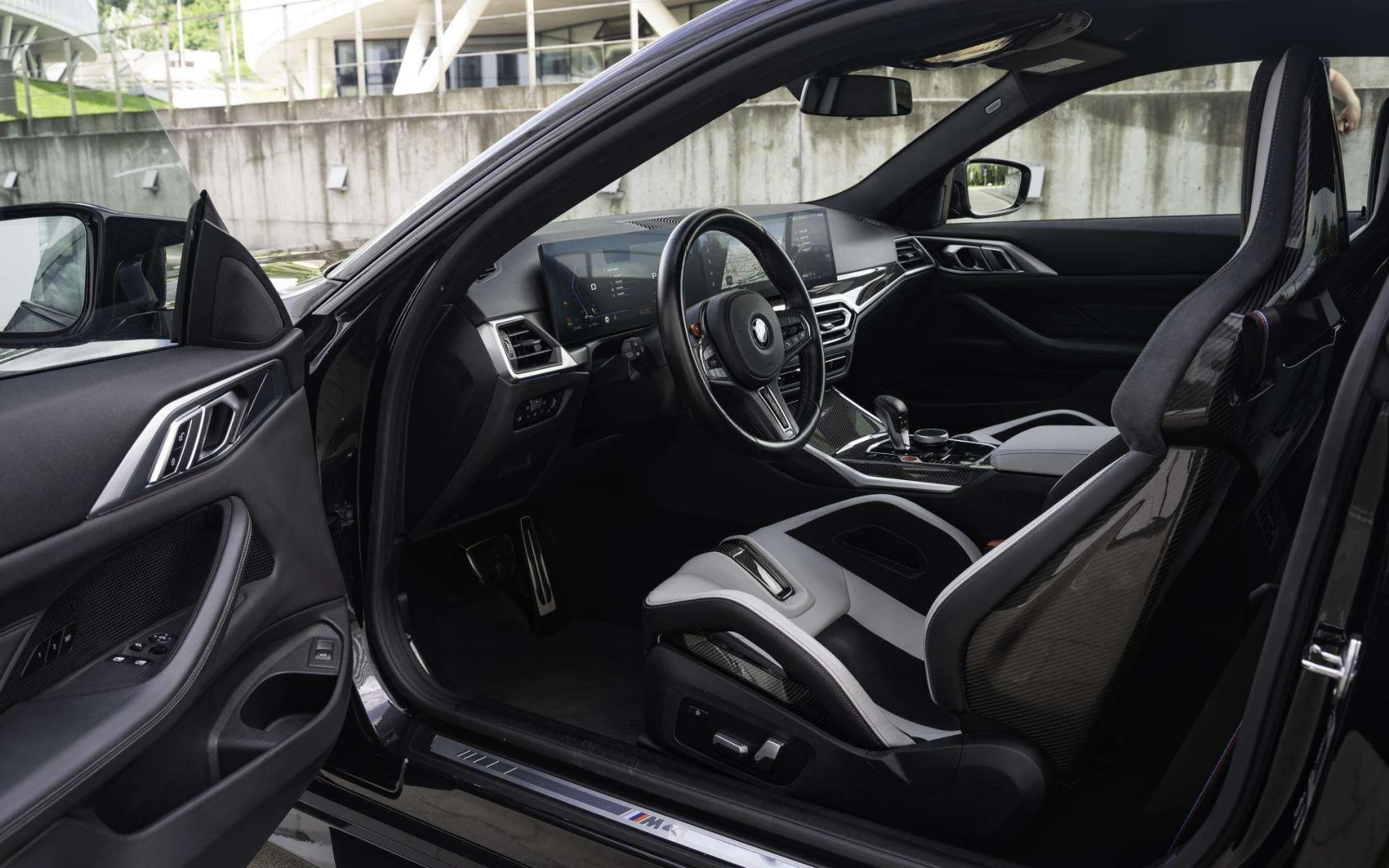 BMW M4 Competition, снимка 6 - Автомобили и джипове - 54339235