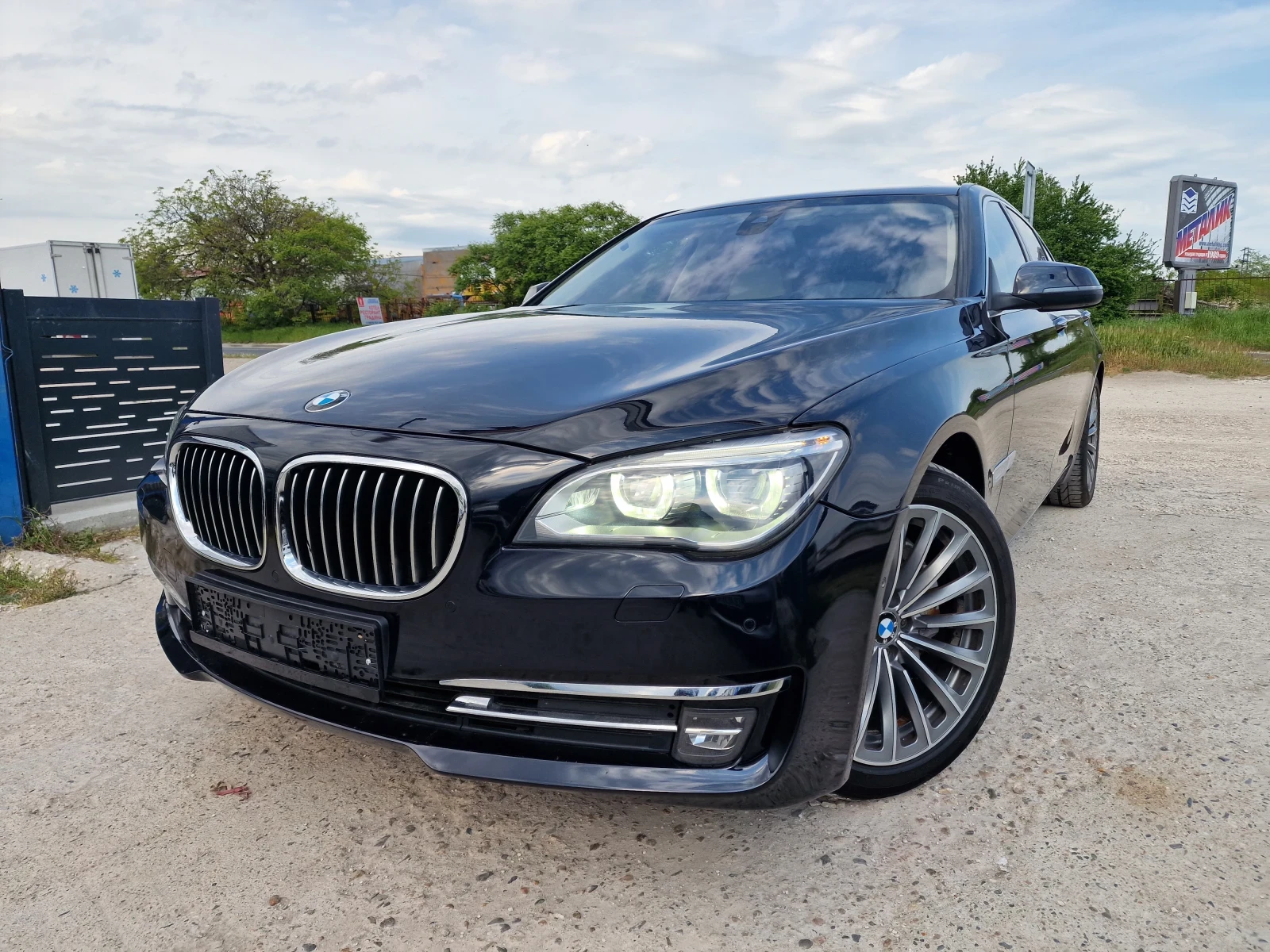BMW 730 xDrive* VACCUM* HEAD UP* DIGITAL* DISTRONIK* 
