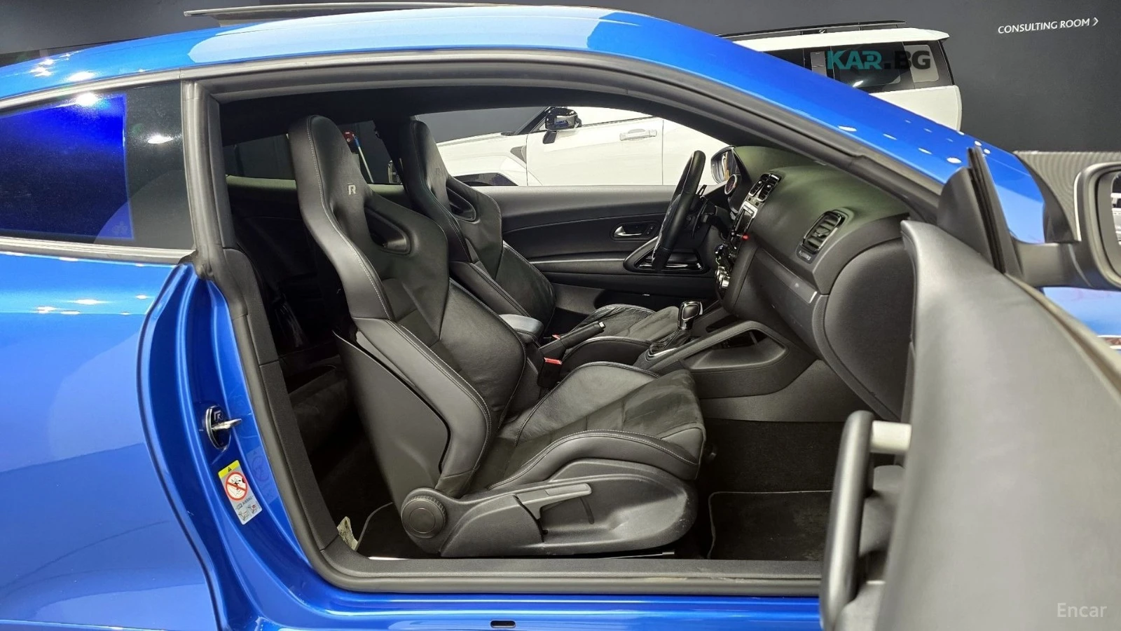VW Scirocco TSI R / BBS / ПОДГРЕВИ / ШИБИДАХ / ЗАДНА КАМЕРА, снимка 11 - Автомобили и джипове - 54596094
