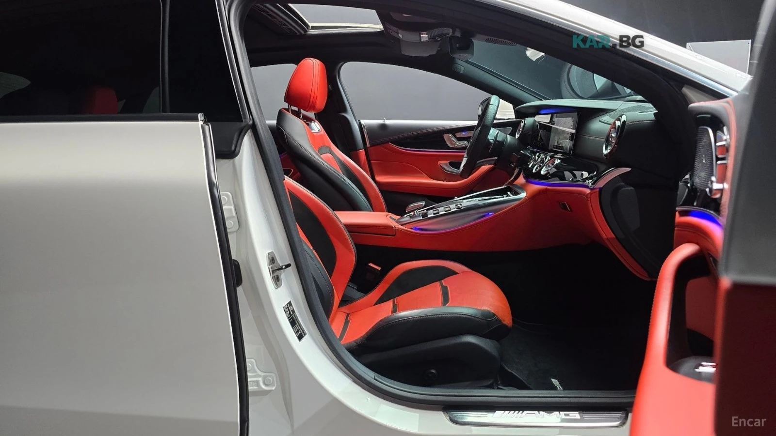 Mercedes-Benz AMG GT 43* 4MATIC* DISTRONIC* ПОДГРЕВ* ОБДУХВАНЕ* 360* HU, снимка 9 - Автомобили и джипове - 55403220