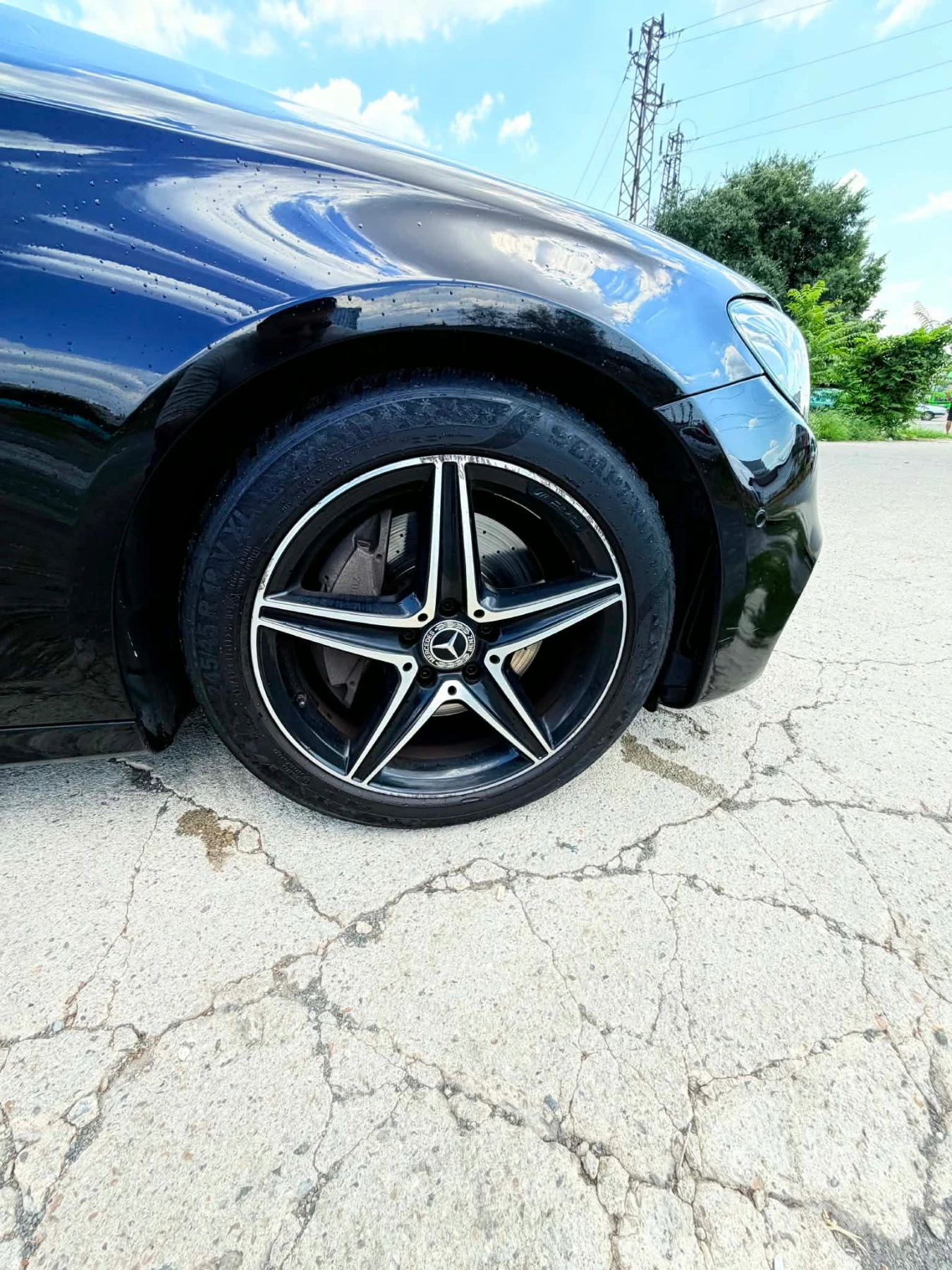Mercedes-Benz E 220, снимка 3 - Автомобили и джипове - 55578577