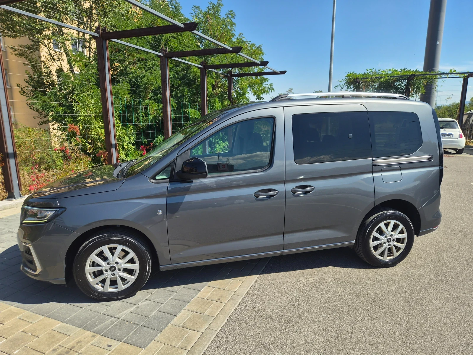 Ford Tourneo Connect, снимка 1 - Автомобили и джипове - 56126170