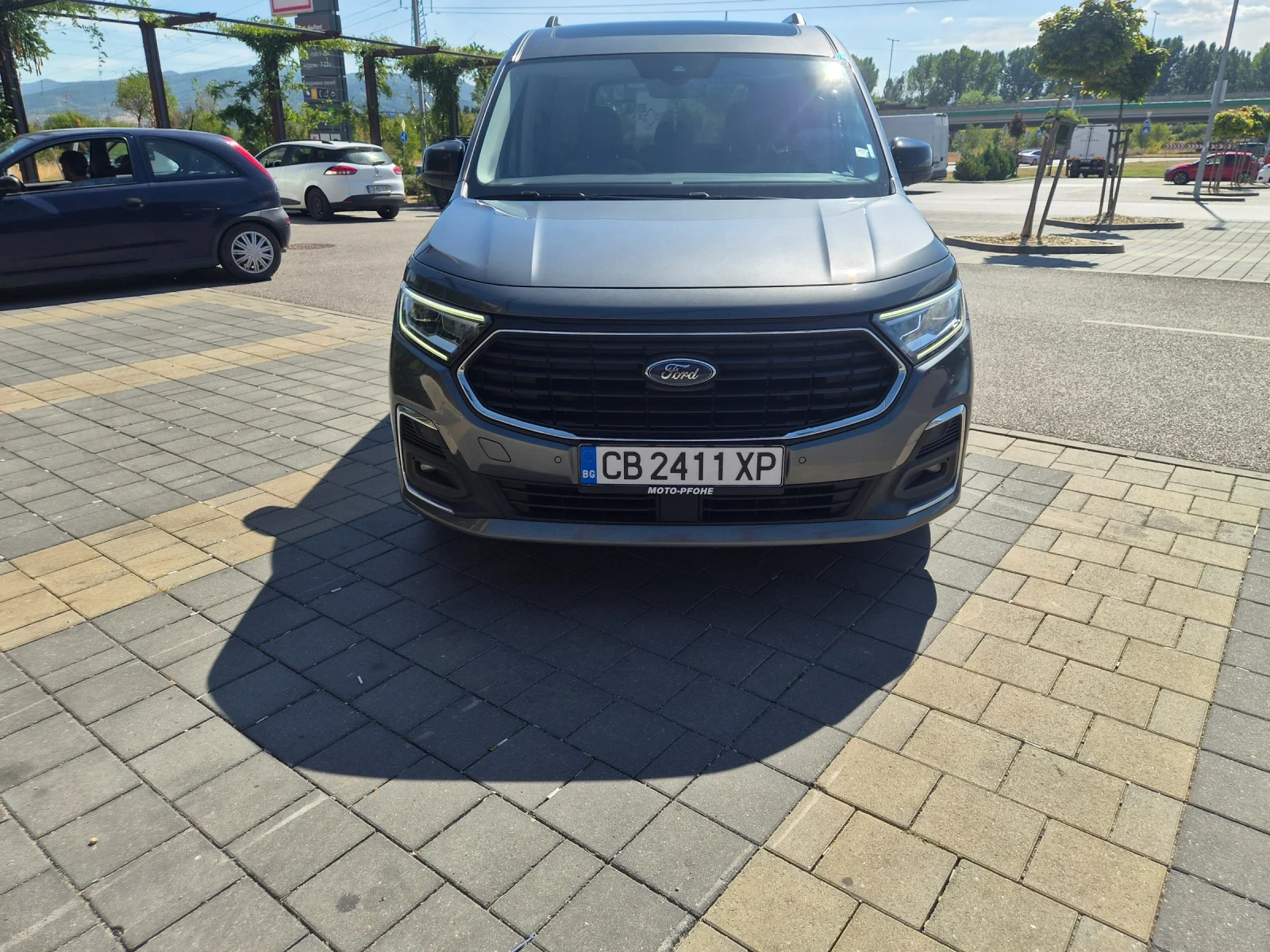 Ford Tourneo Connect, снимка 5 - Автомобили и джипове - 56126170