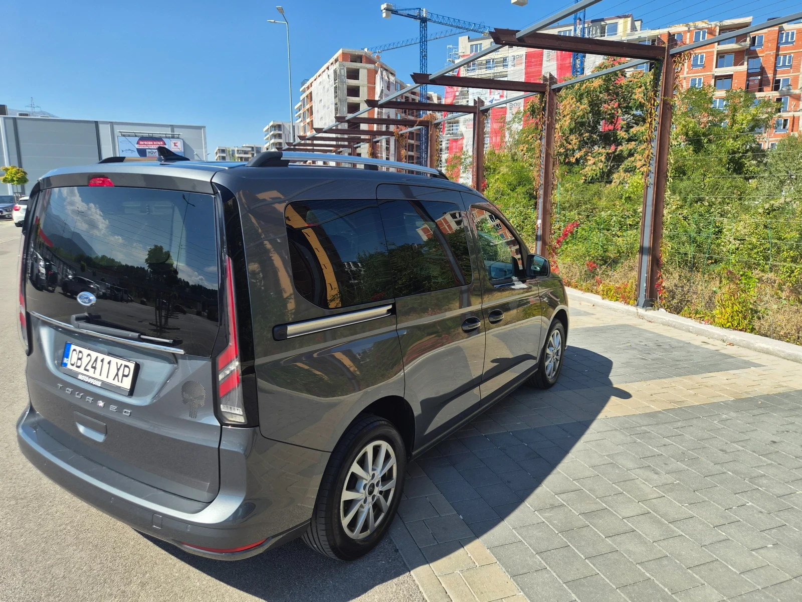Ford Tourneo Connect, снимка 11 - Автомобили и джипове - 56126170