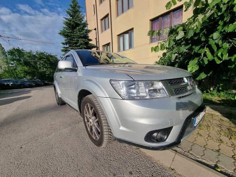 Fiat Freemont, снимка 3 - Автомобили и джипове - 47689258