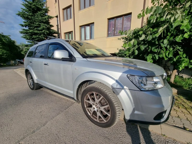 Fiat Freemont, снимка 4 - Автомобили и джипове - 47689258