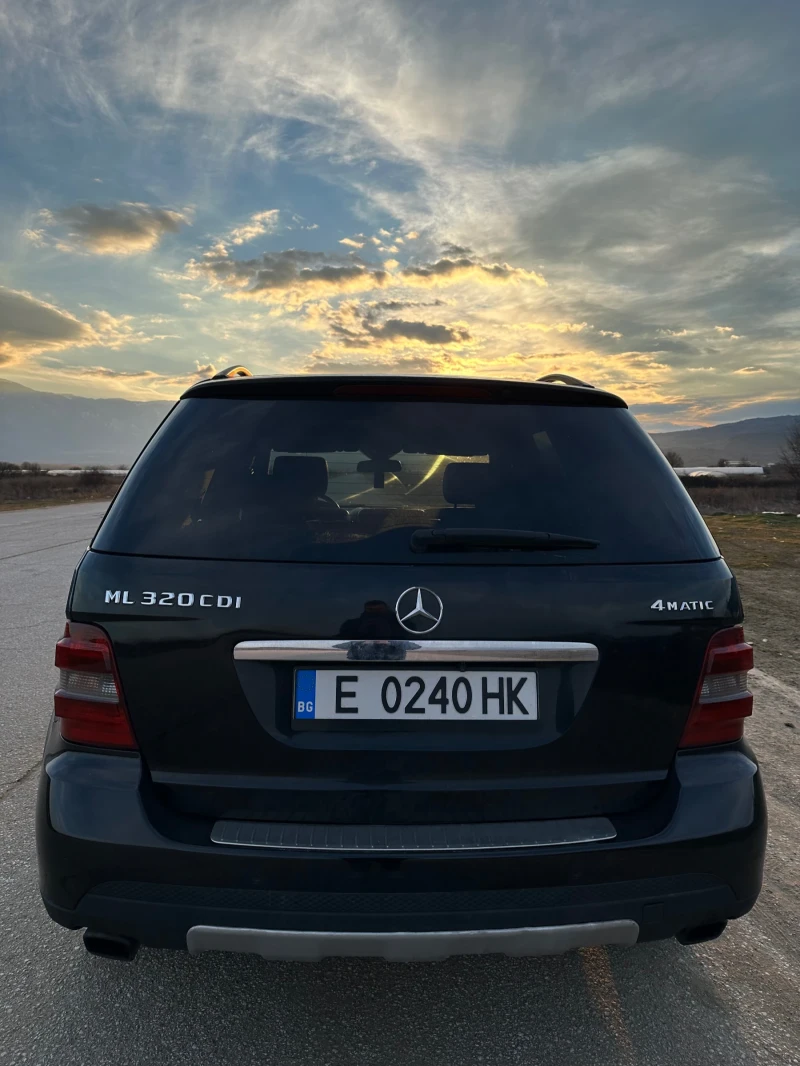 Mercedes-Benz ML 320 4Matic, снимка 7 - Автомобили и джипове - 48622206