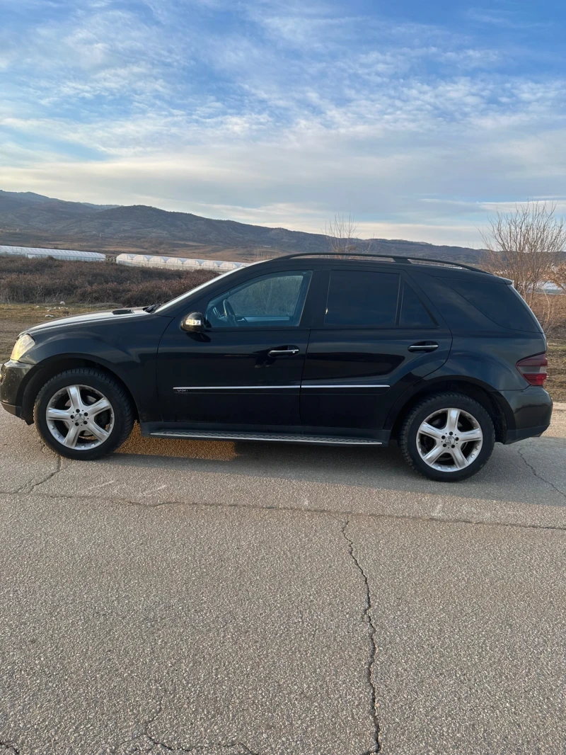 Mercedes-Benz ML 320 4Matic, снимка 4 - Автомобили и джипове - 48622206