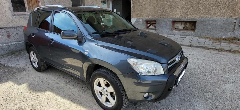 Toyota Rav4, снимка 3 - Автомобили и джипове - 49422099