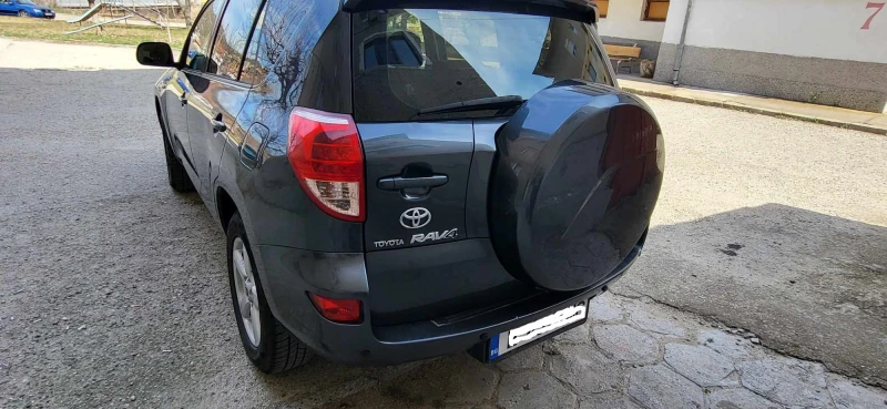 Toyota Rav4, снимка 16 - Автомобили и джипове - 49422099