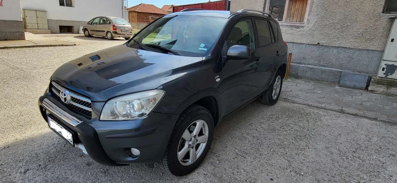 Toyota Rav4, снимка 8 - Автомобили и джипове - 49422099