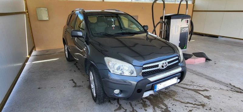 Toyota Rav4, снимка 15 - Автомобили и джипове - 49422099