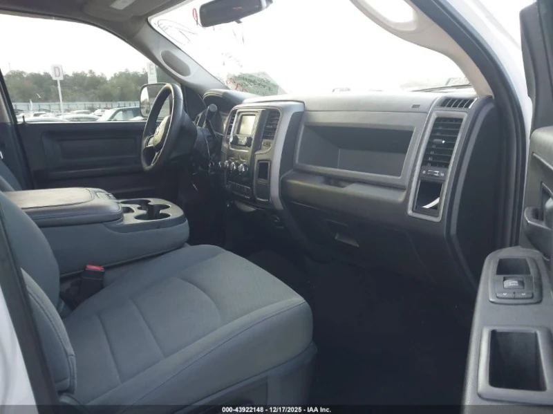 Dodge RAM 2500 6.4L V-8 VVT, 410HP 4X4 Drive, снимка 10 - Автомобили и джипове - 53046804