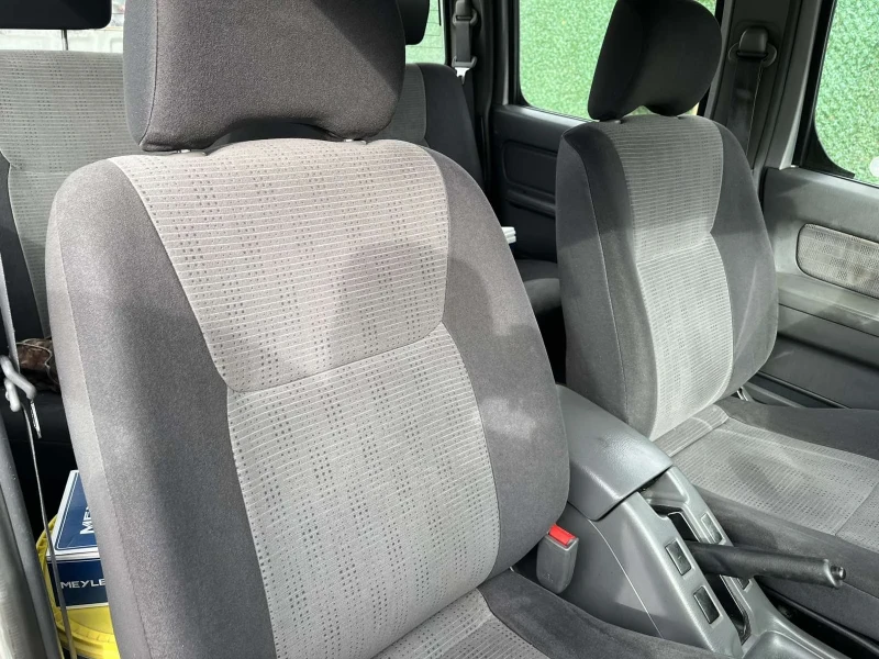 Nissan Navara NP300 Дизел, снимка 6 - Автомобили и джипове - 53477849