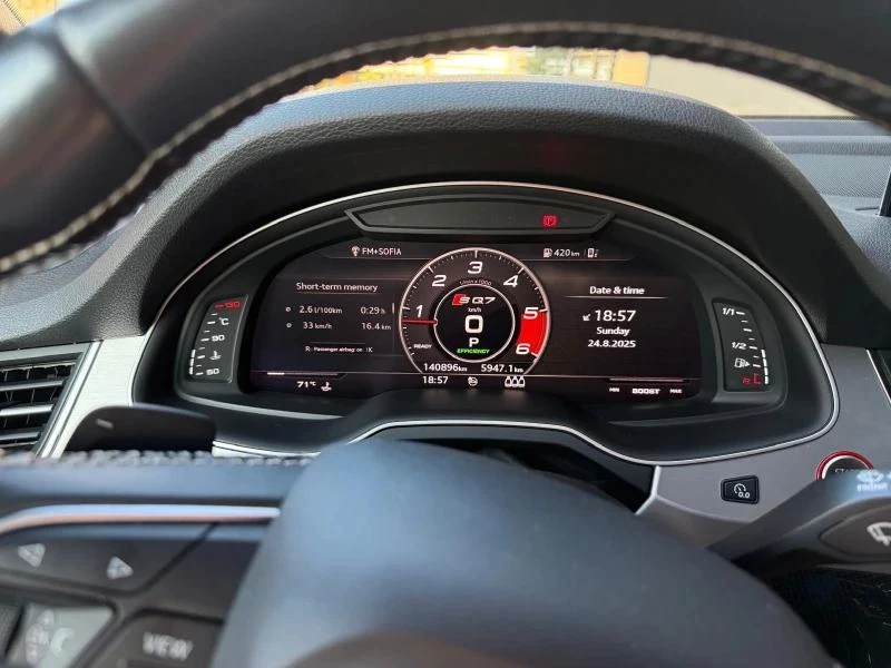 Audi SQ7, снимка 7 - Автомобили и джипове - 53765250