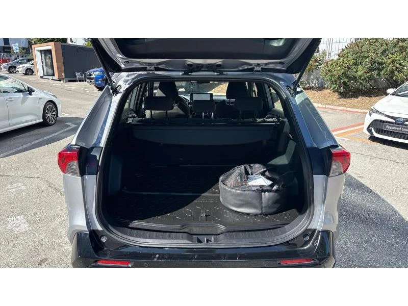 Toyota Rav4 2.5 PHEV DYNAMIC AWD, снимка 10 - Автомобили и джипове - 56375478