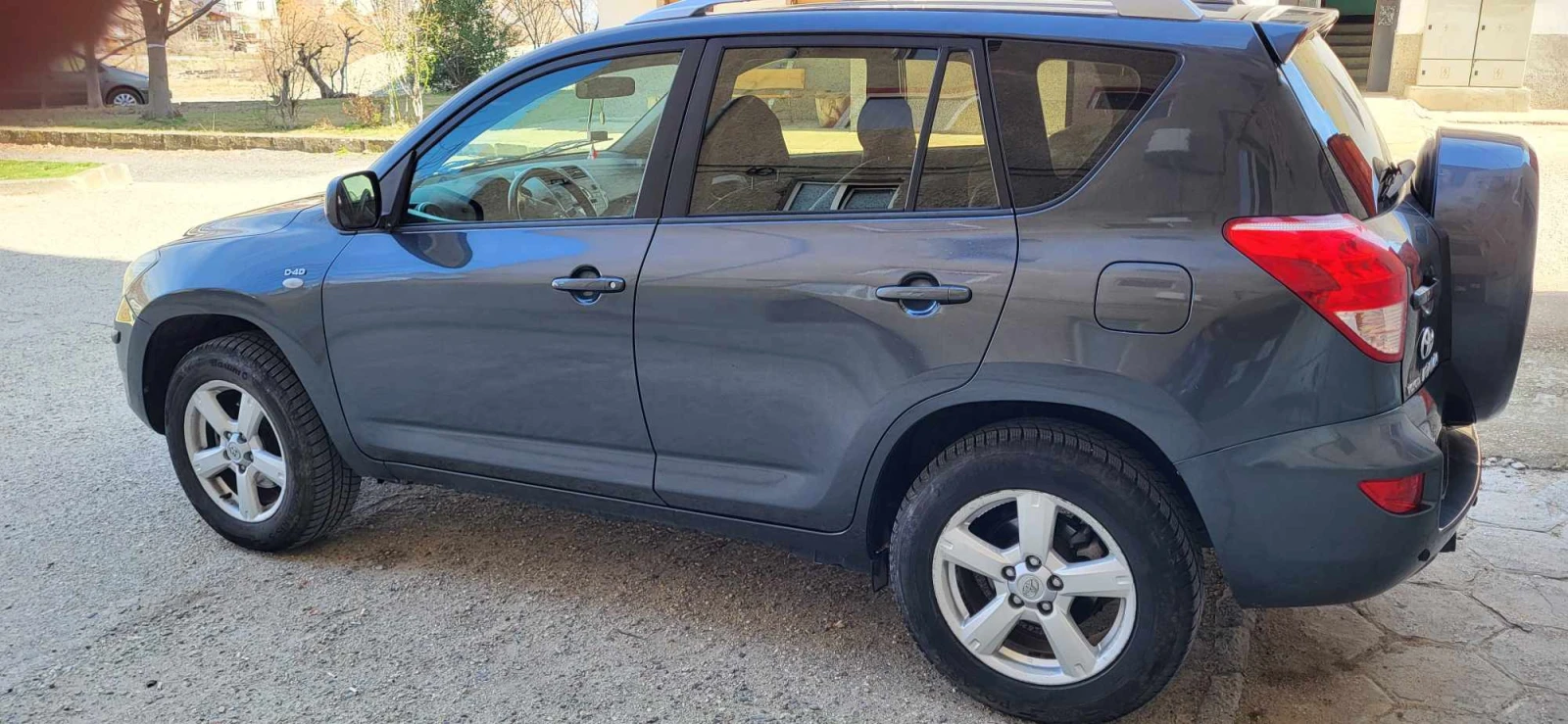Toyota Rav4  - изображение 7