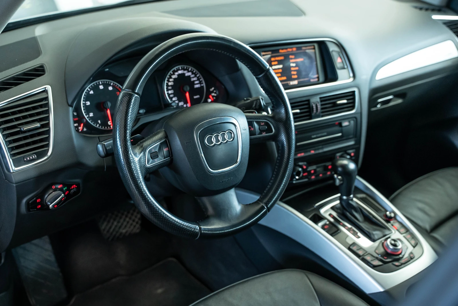 Audi Q5 2.0 TFSI  - изображение 10