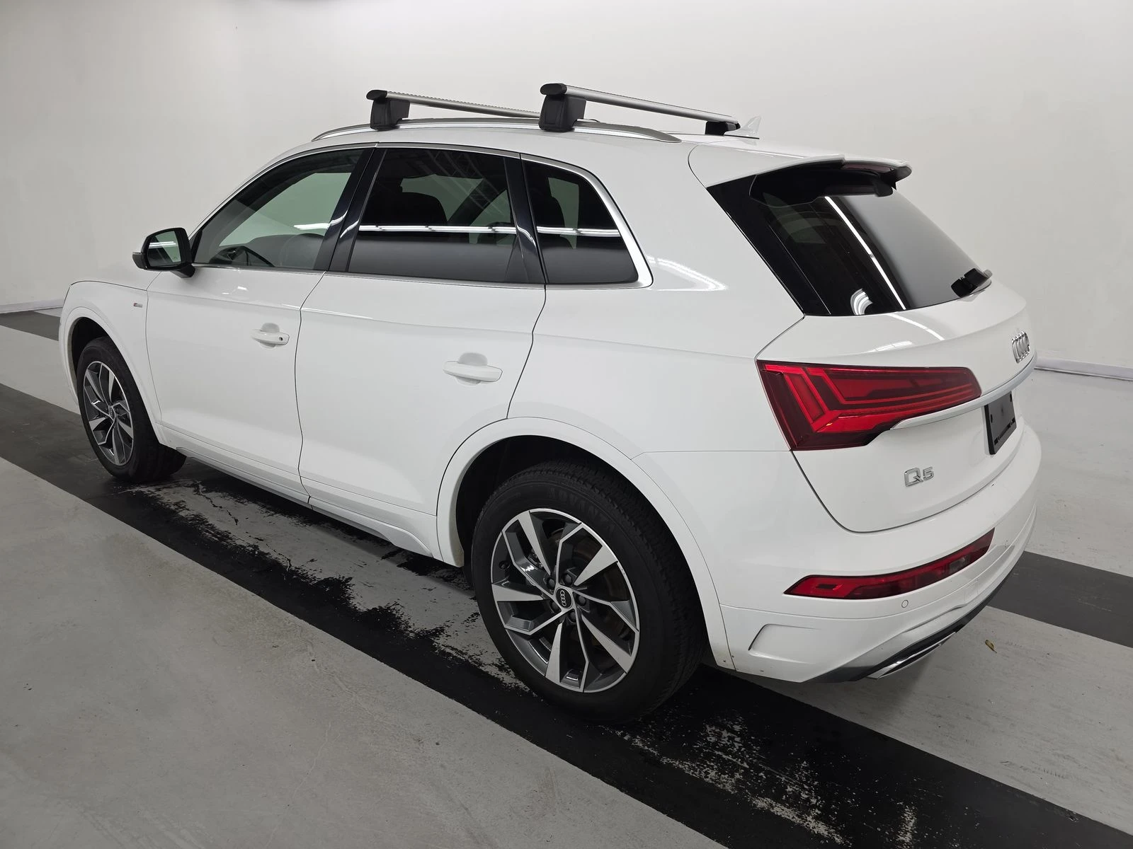 Audi Q5 2022* S-LINE* DIGITAL* PANO* KEYLESS* ПОДГРЕВ* М.Т - изображение 6