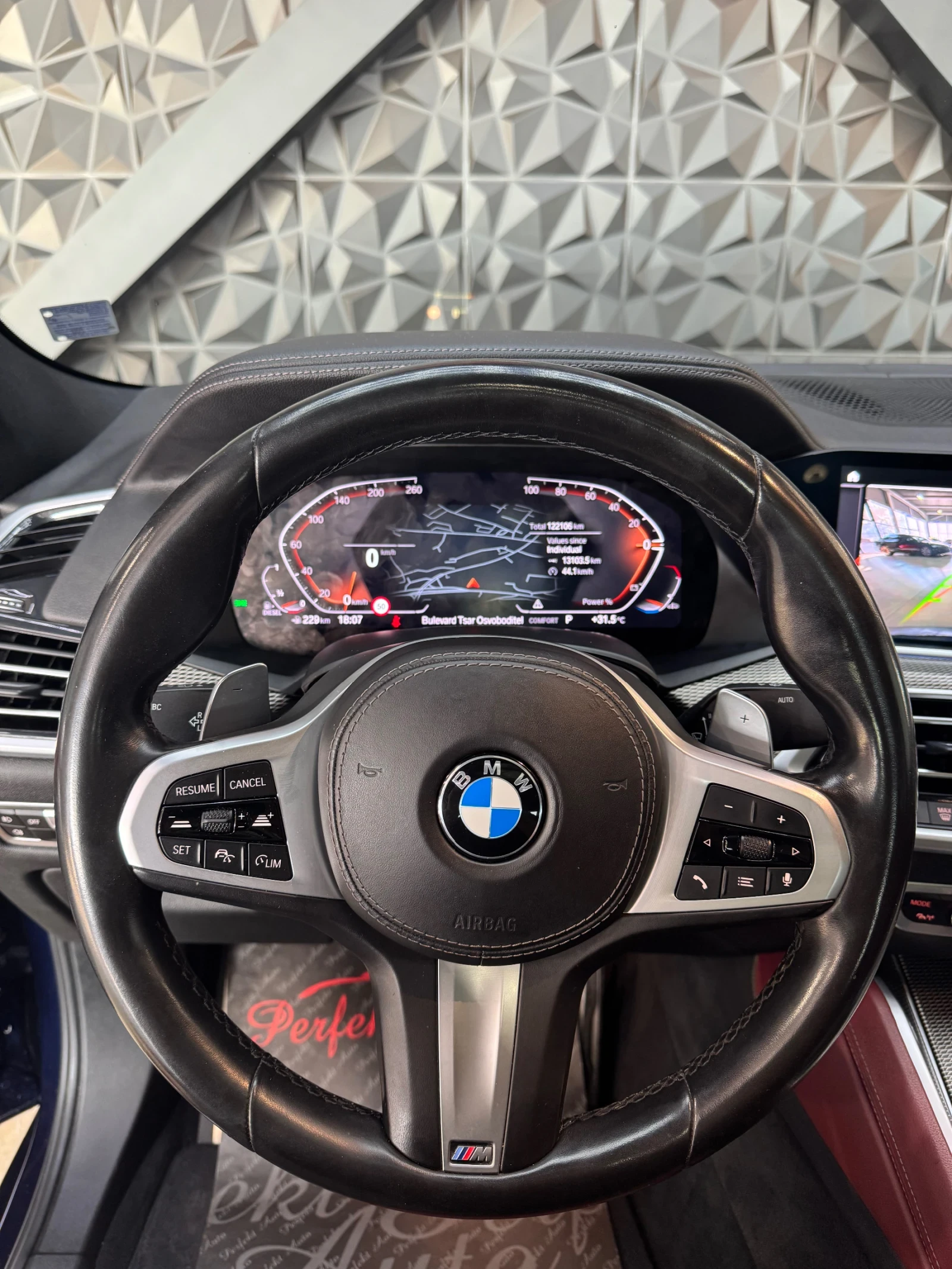BMW X6 30d xDrive* SWAROVSKI* HARMAN/KARDON* ПАНОРАМА* M  - изображение 10