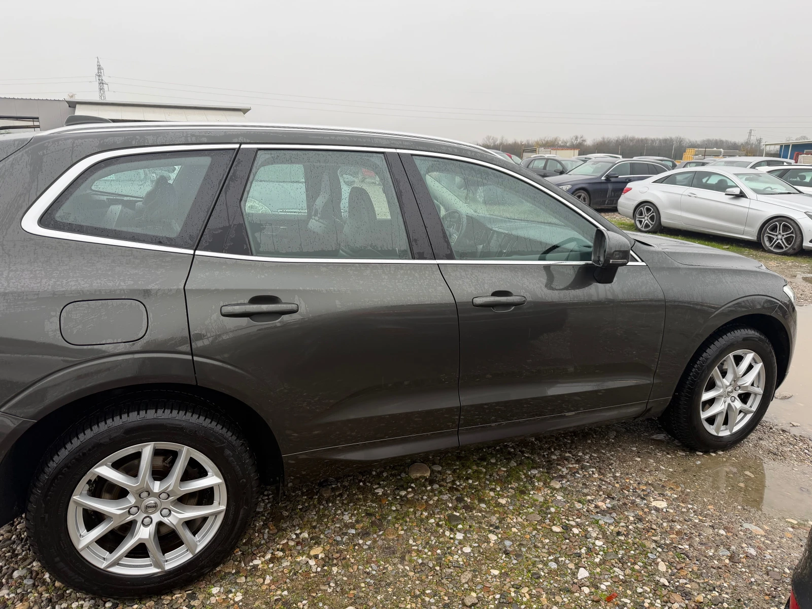 Volvo XC60 B4 AWD (KATO НОВА) - изображение 4