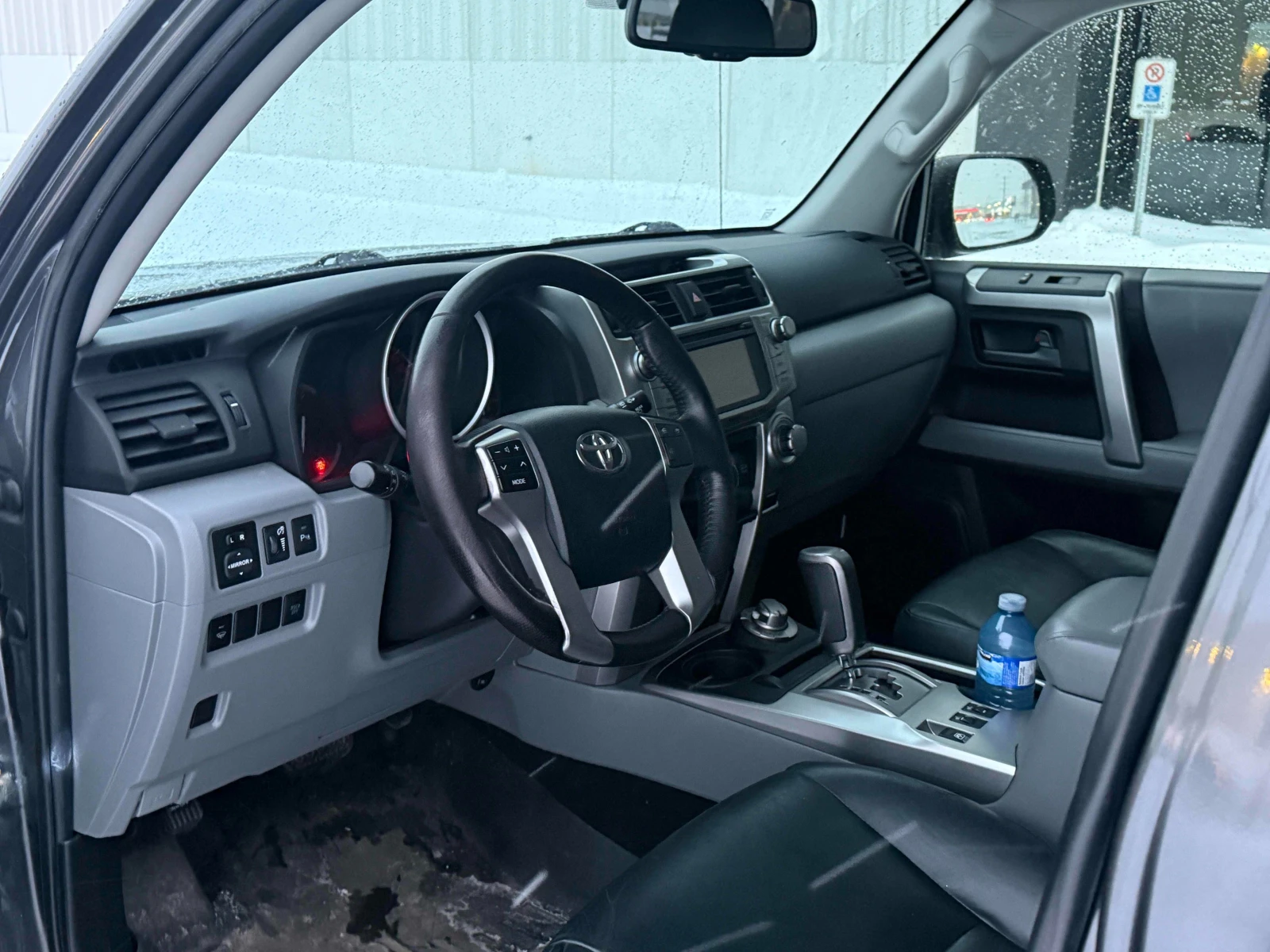 Toyota 4runner SR5* AWD* CARFAX* АВТО КРЕДИТ*  - изображение 7