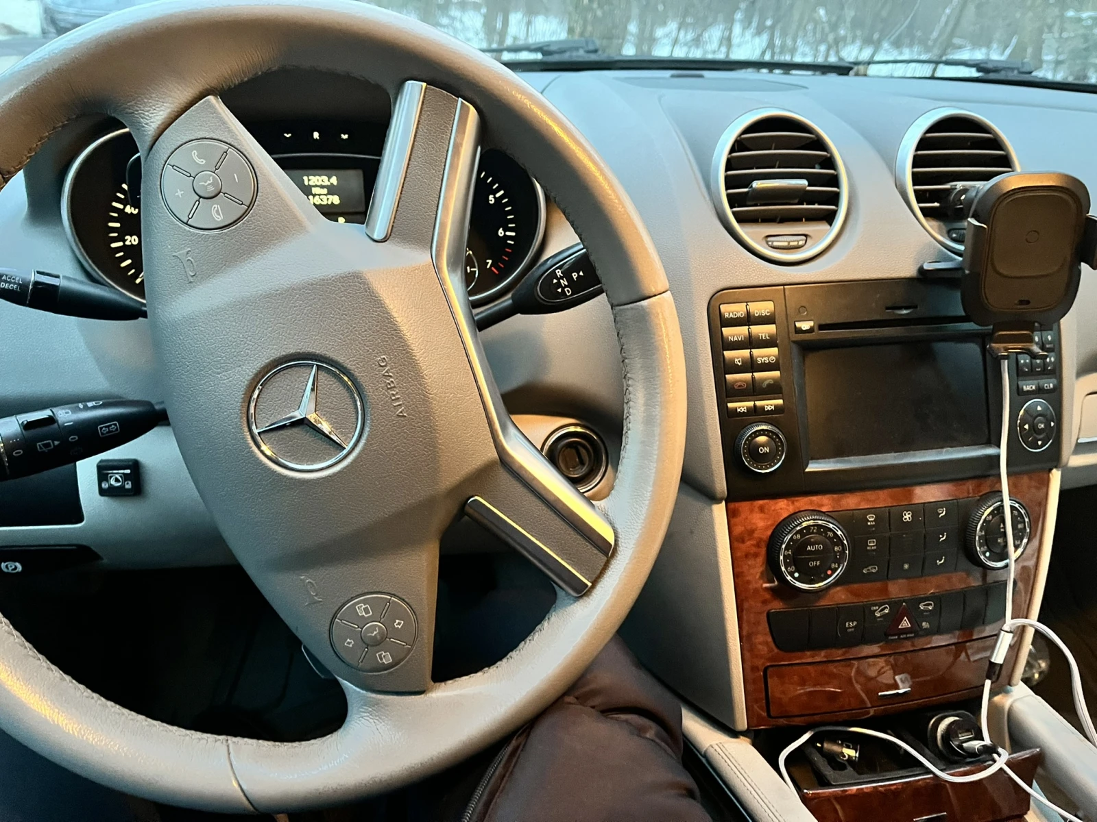 Mercedes-Benz ML 350 4matic, снимка 6 - Автомобили и джипове - 53788911