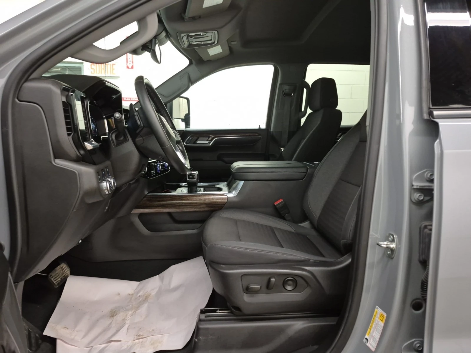 Gmc Sierra 5.3L 8cyl 4WD, снимка 5 - Автомобили и джипове - 53865884