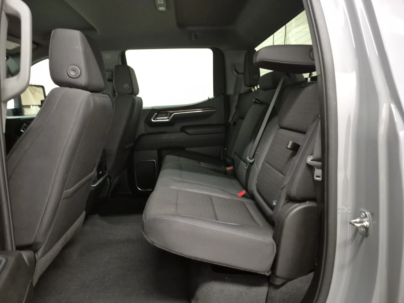 Gmc Sierra 5.3L 8cyl 4WD, снимка 11 - Автомобили и джипове - 53865884